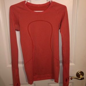 Lululemon long sleeve shirt